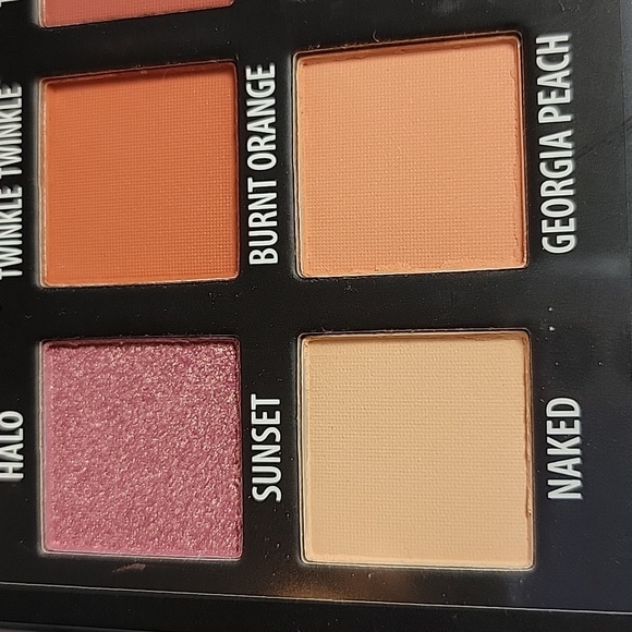 KAB Cosmetics Day + Night Palette - Picture 4 of 8